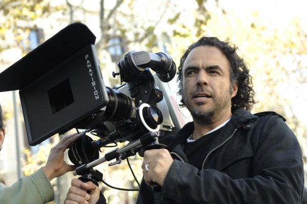 alejandro_gonzc3a1lez_ic3b1c3a1rritu_with_a_camera_in_production