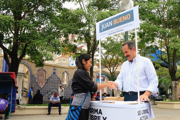 Bueno solicita firmas para registrar su candidatura independiente