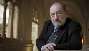 Nace el semiólogo italiano Humberto Ecco autor de ""El nombre de la rosa"
