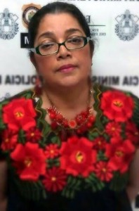 Rocío del Carmen Ricardez Villalobos, es esposa de Jose Luis Utrera Alcazar, encargado de Política Regional en el sur de Veracruz,