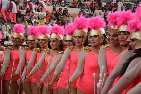 31ENE16-CONCURSO-COMPARSAS-15-1024x683