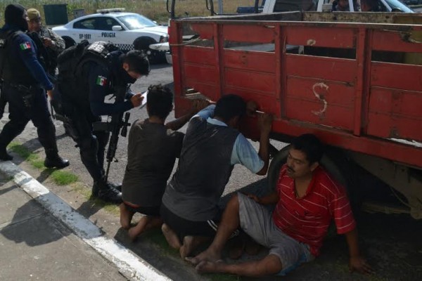 Con los borrachitos que no tienen ni zapatos, si operan los policias de SSP/ Agencias