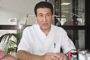 Héctor Yunes Landa no la tiene segura