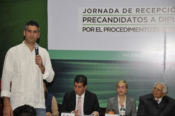 Tarek Abdalá en su registro ante el PRI/Fotover