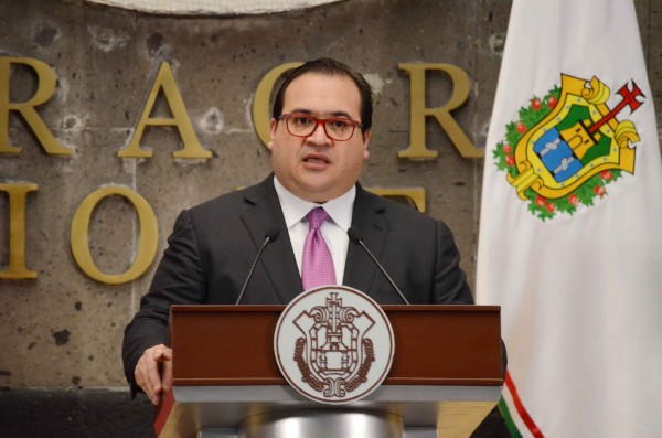avier Duarte le dejará a cada ciudadano una deuda de casi cuatro mil 700 pesos/Fotover