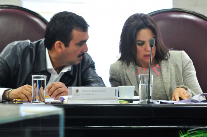 Los Diputados locales Juan René Chiunti Hernández y Mónica Robles Barajas Castro/Fotover