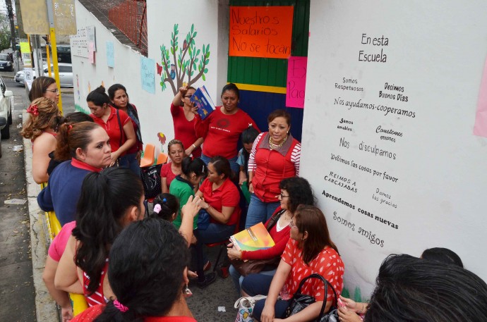 Toman Supervisión Escolar de Las Vigas y escuela en Xalapa por adeudos ...