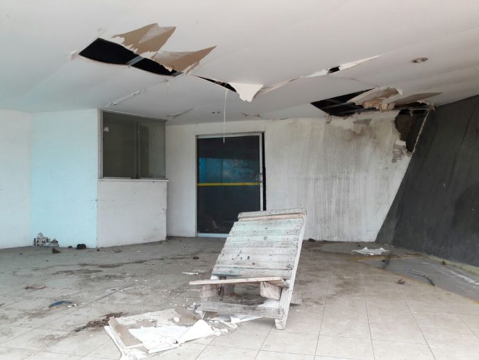 Pese a los millonarios recursos el lugar se encuentra abandonado/Plumas Libres