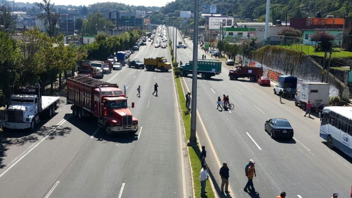 Protesta en Xalapa/Plumas Libres