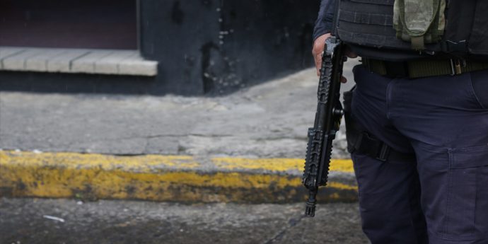 Dictan dos años de prisión a 6 policias que participaron en asesinato del hijo del periodista Cecilio Baltazar en Veracruz Polis-690x345