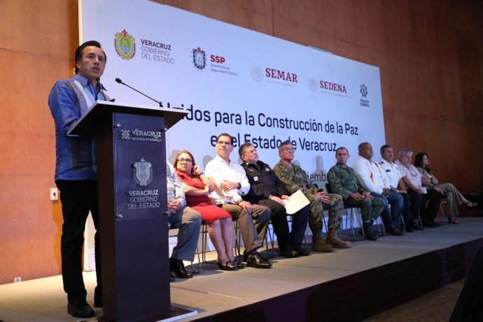 NO HAY CAMBIOS.....Se sigue copiando a los antecesores DUARTE y YUNES, todo sigue igual... NO HAY IDEAS.... UNIDOS-PARA-LA-CONSTRUCCI%C3%93N-DE-LA-PAZ-3-690x460