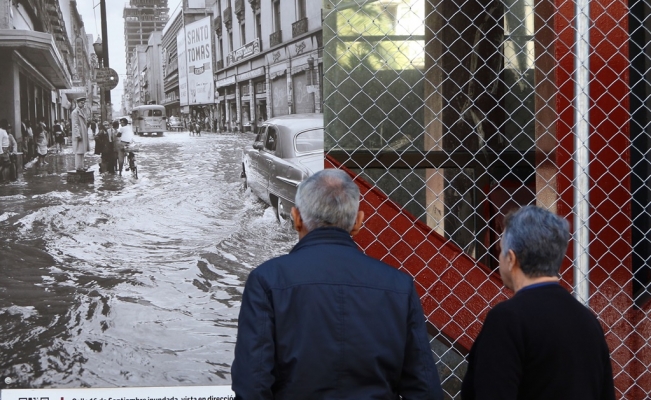"La crónica citadina de Juan Guzmán. En donde no cabe un alfiler bien caben dos ruleteros" La muestra de Juan Guzmán que revivió al número 92 de avenida Juárez