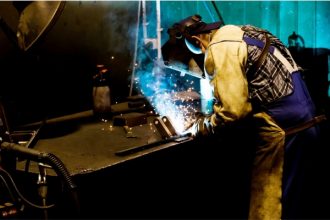 Actividad industrial avanzó 0.8% en noviembre de 2019