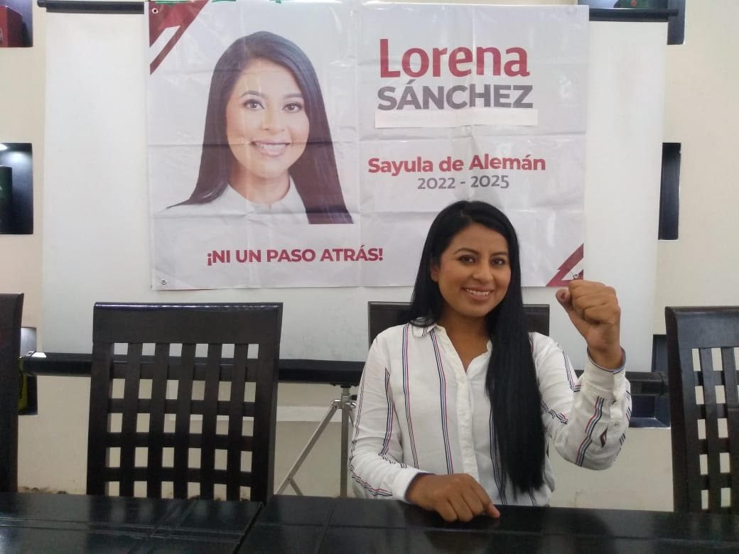 La morenista Lorena Sánchez se proclama vencedora de las elecciones  municipales en Sayula de Alemán - Plumas Libres